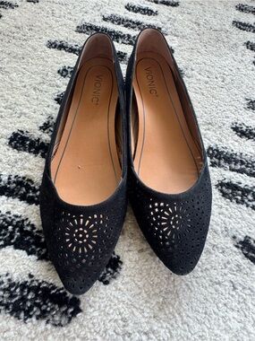 Vionic Black Perforated Pointed-Toe Flats